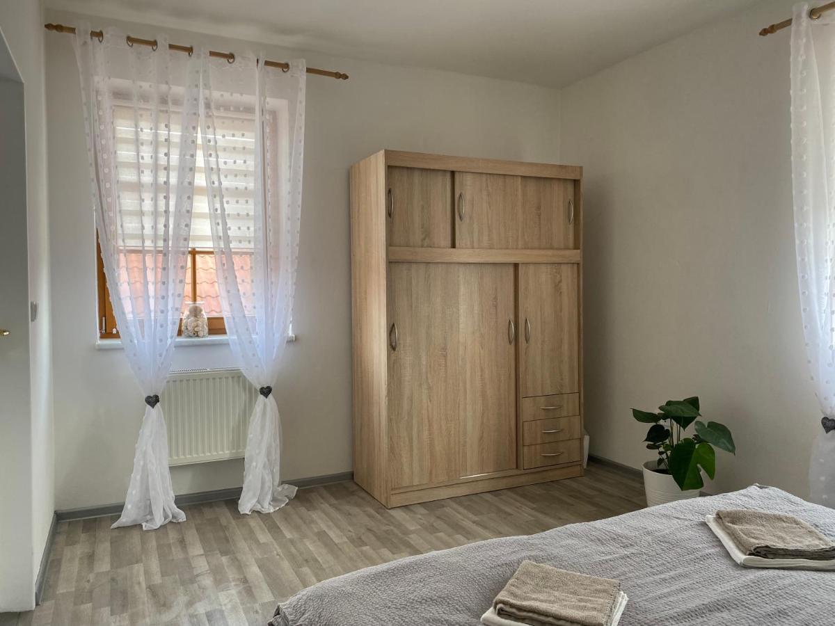 Apartman Simon Cheb Εξωτερικό φωτογραφία